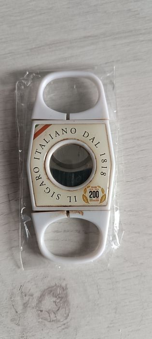 Bricheta Profesionala + Cadou