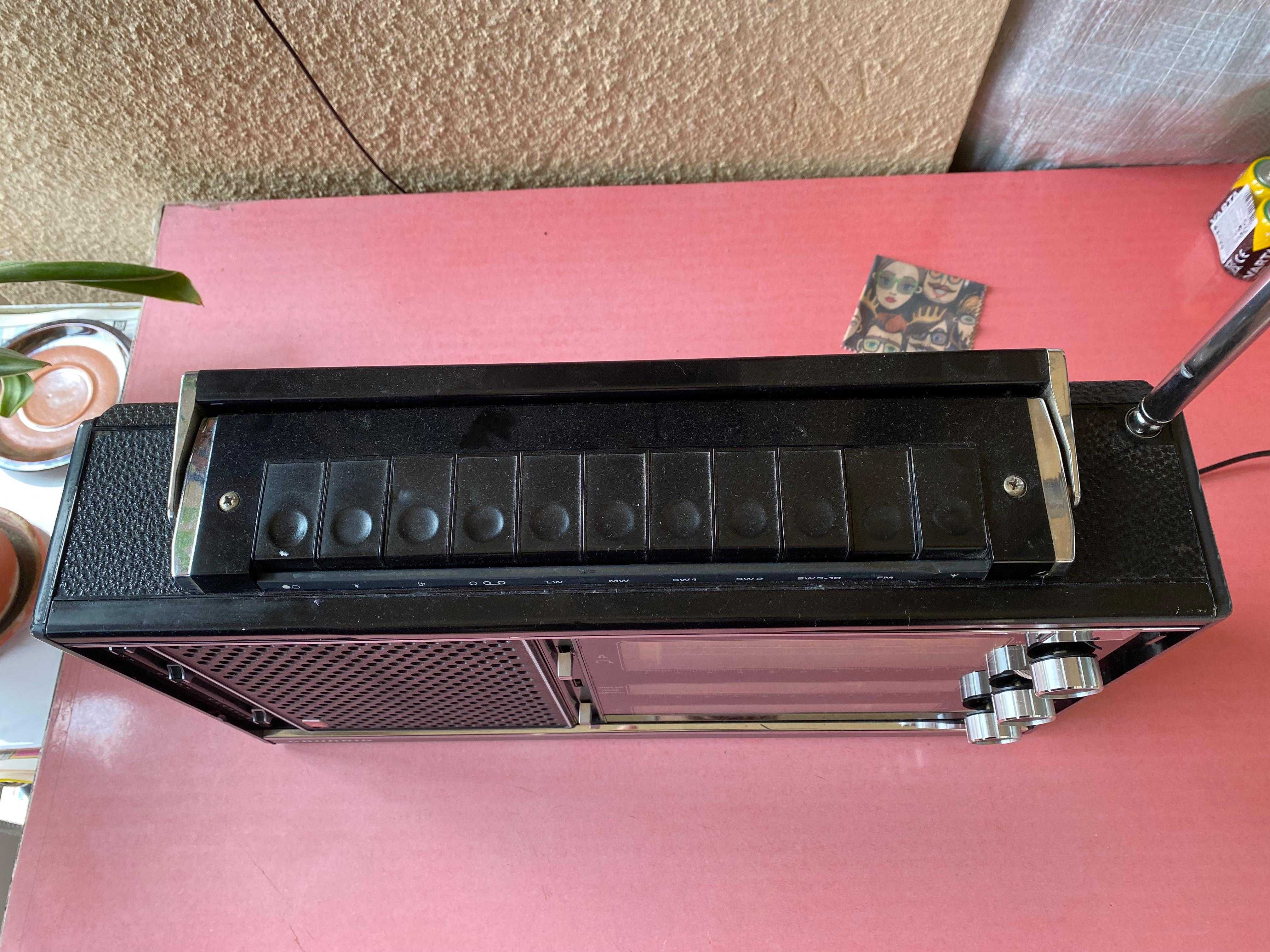 Radio Grundig Satellit 2000