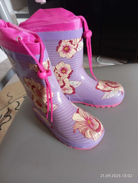 Резиновые сапоги детские