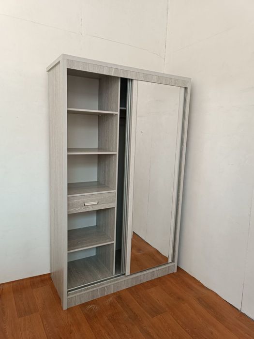 Shkaf sifatli sotiladi
