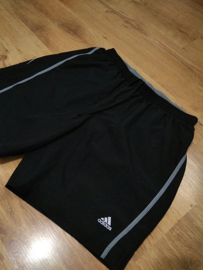 Pantaloni scurți Adidas Climalite mărimea L