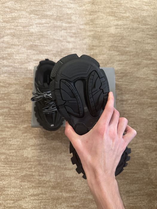 Balenciaga Track Black