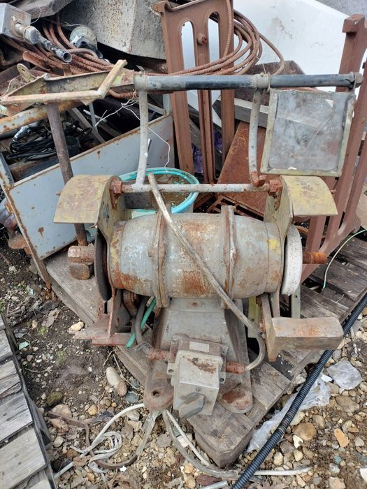 Vând motor trifazic