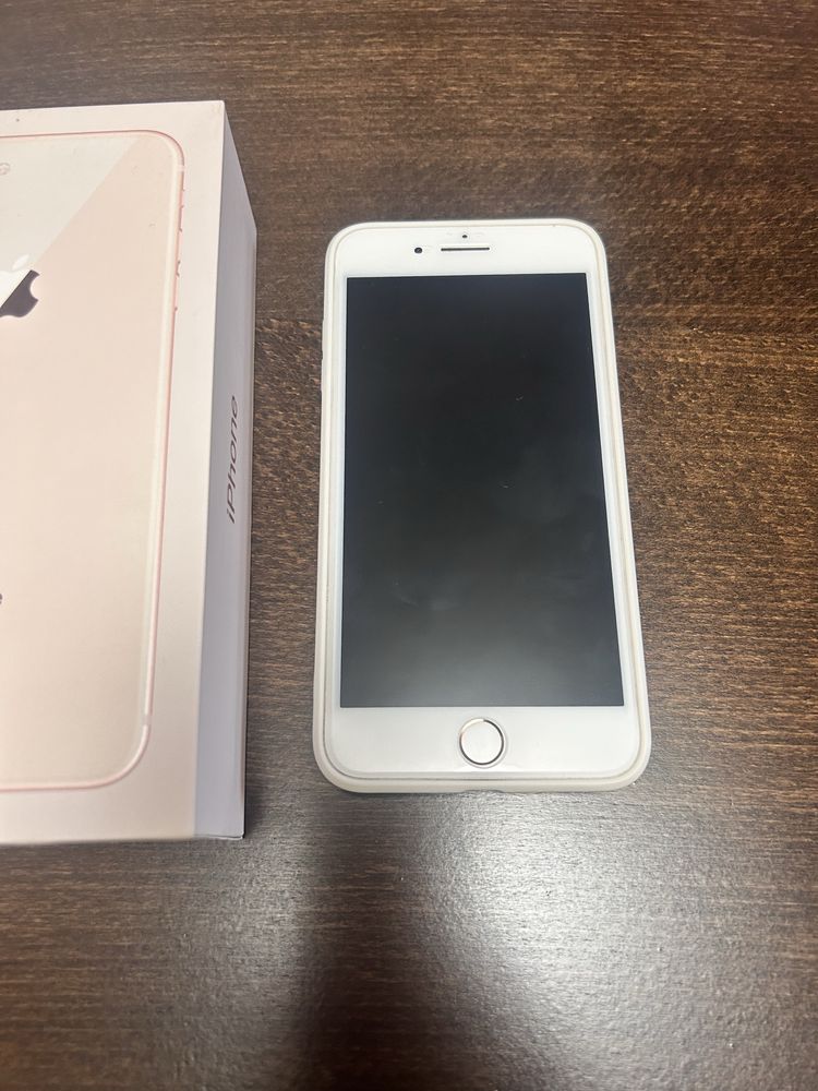 Iphone 8 plus Rose Gold 64 gb