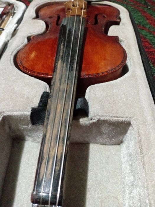 Skripka 4/4 ishlatilgan