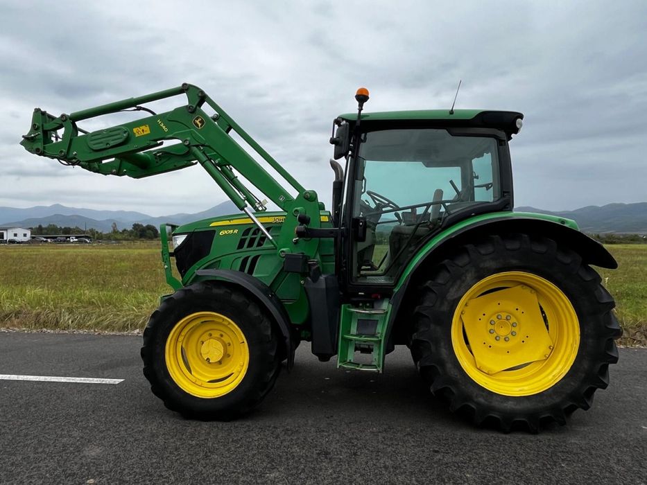 Tractor John Deere 6105 R cu încărcător frontal