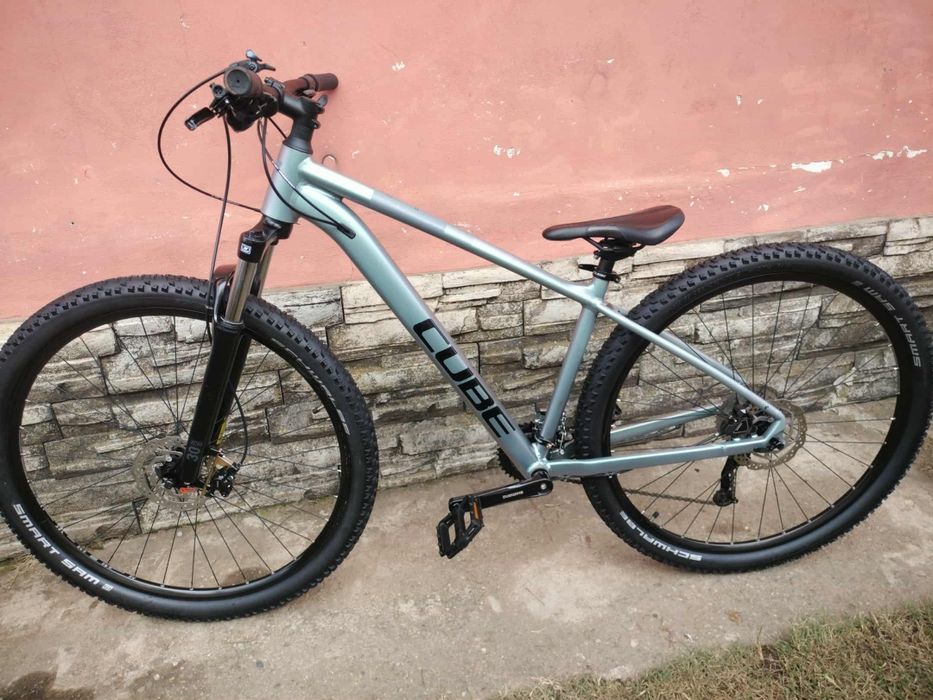 Bicicleta Cube roti pe 29 frâne disc hidraulice cadru aluminiu M