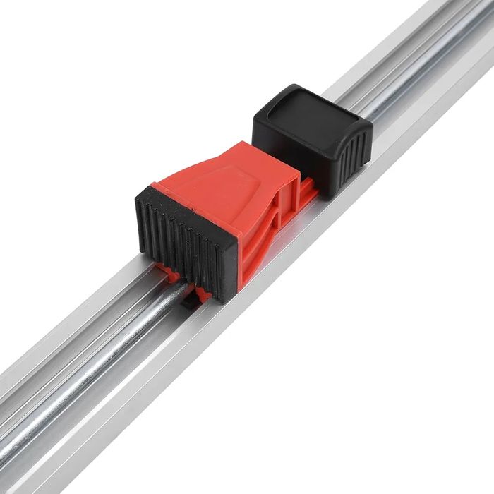 Водещ линеал стяга за право рязане с циркуляр