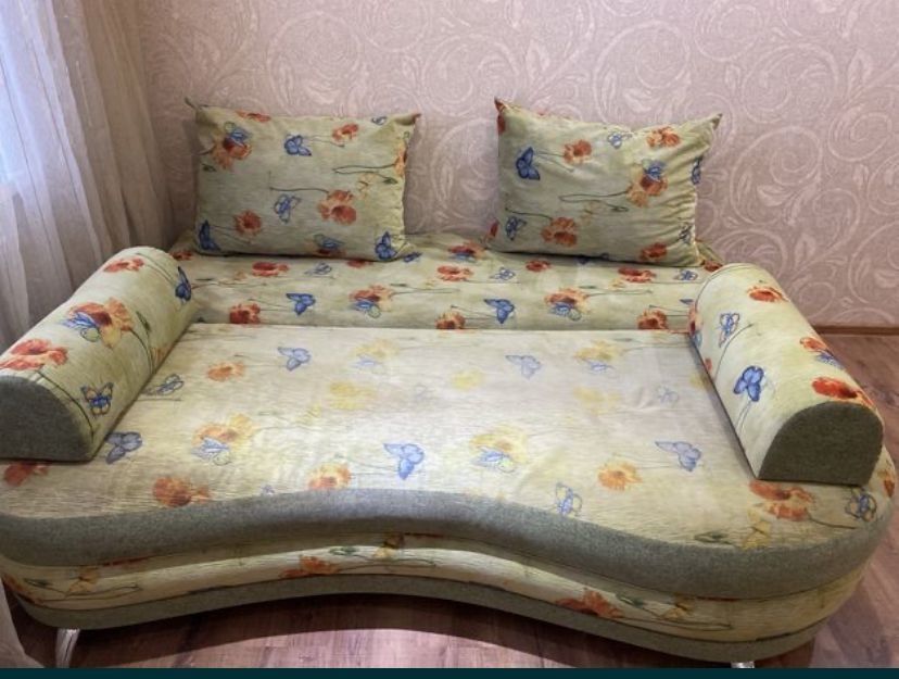 Продам диван в хорошем состоянии