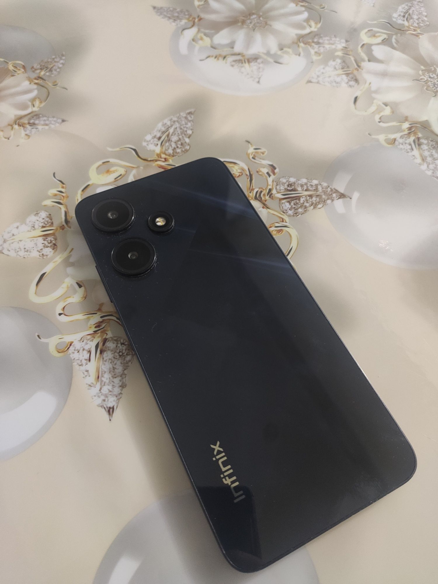 Infinix Hot 30i – Juda Zo‘r Holat, PUBG 45 FPS, Yangi Telefonni Eslata