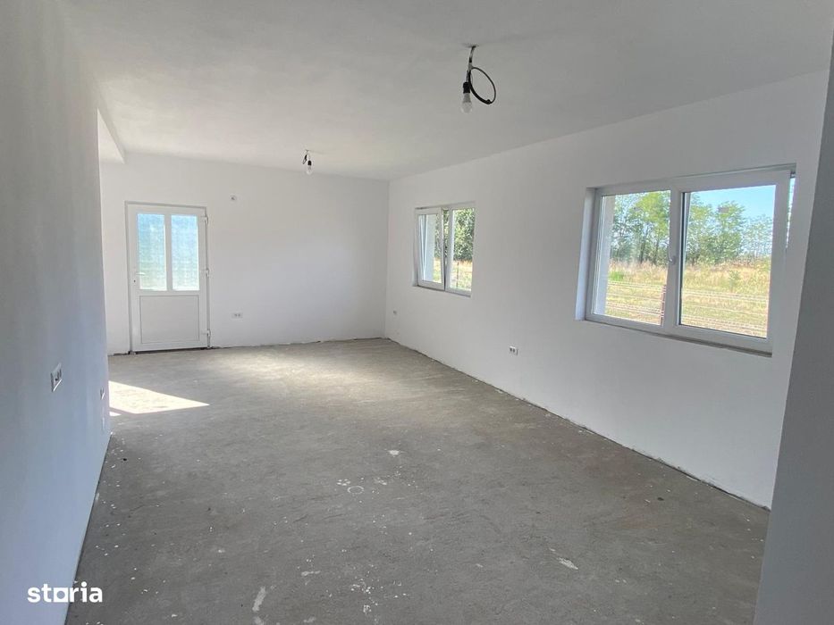 Vand casa parter Curtici