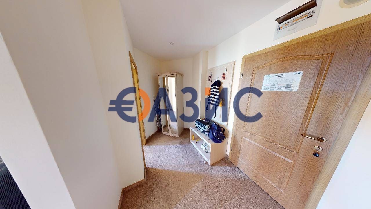Продава се Двустаен апартамент в к.к. Слънчев бряг - 61 кв.м за 1000 €/кв.м - Снимка #9