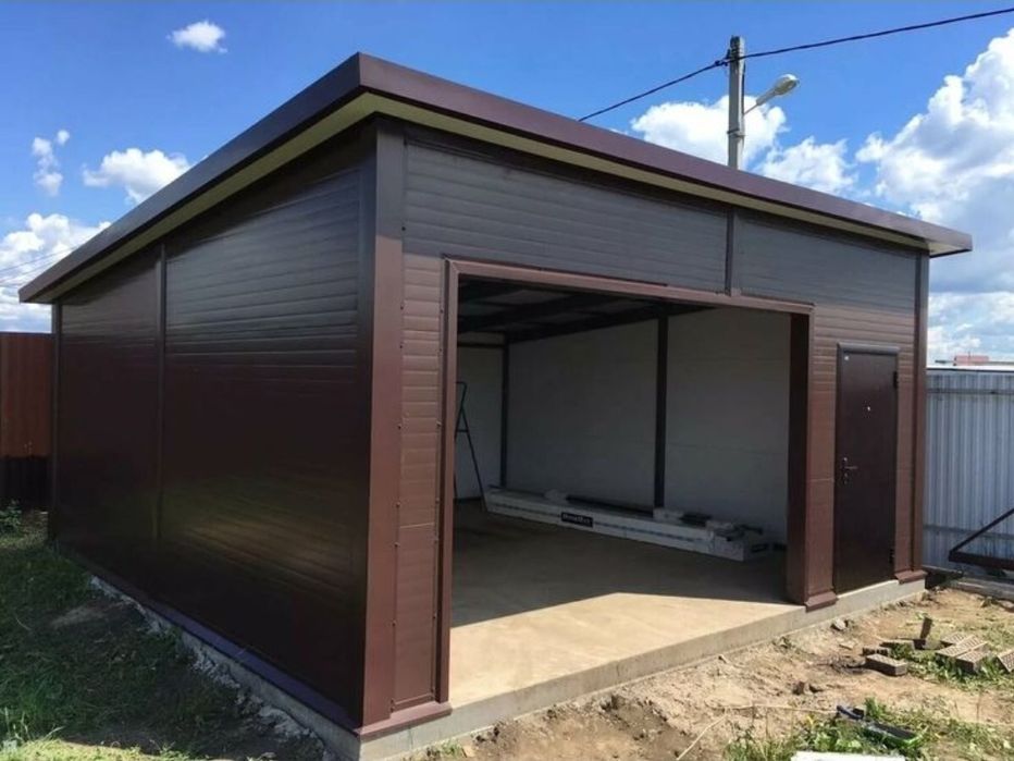 Garaje auto din structura metalica si panou sandwich termoizolant