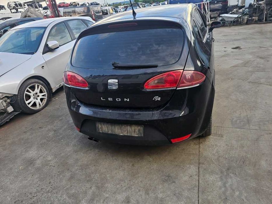 Dezmembrez Seat Leon 1P FR 2.0 Tdi cod BMN 170CP an 2008