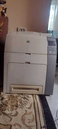 HP Color LaserJet 4700 dn