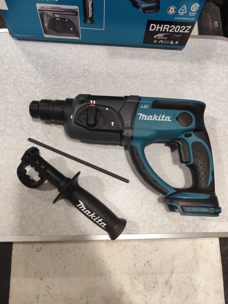 Акумулаторен перфоратор къртач Макита 18 волта Makita DHR202