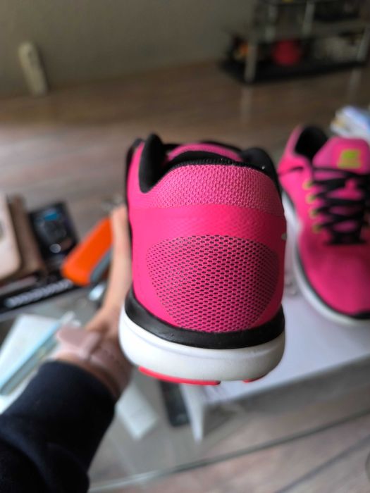Дамски маратонки Nike