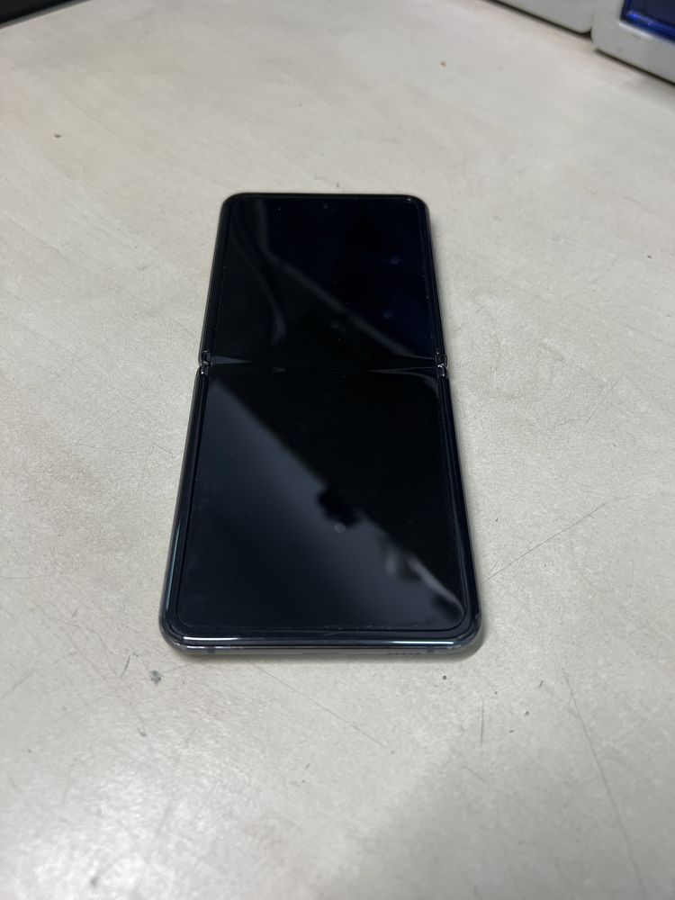 Display original samsung flip 4