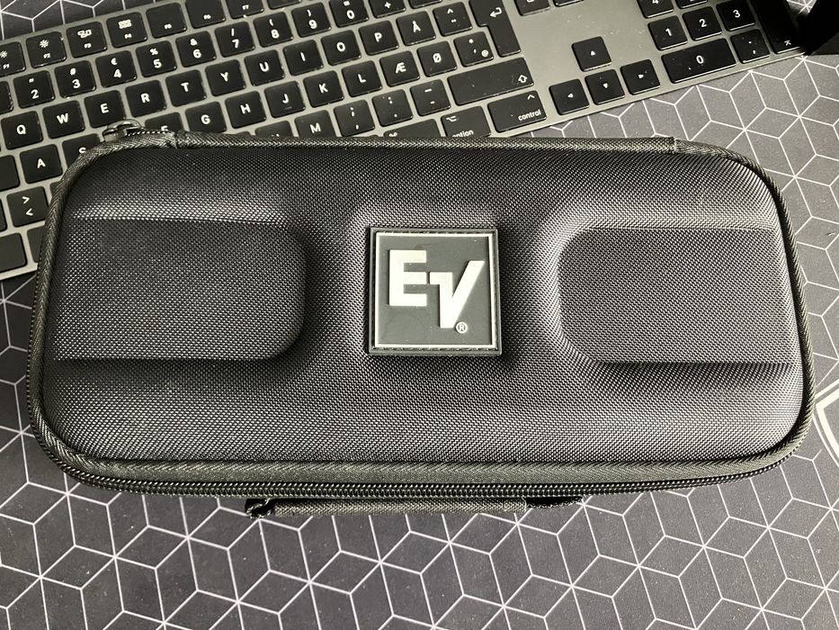 Electro Voice RE20 - Ca Nou - La Cutie - Accesorii