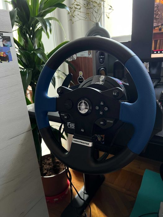 Thrustmaster t150 pro volan gaming. Pedale T3PM