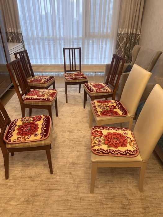 Стулья деревянные