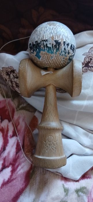 Kendama semnata de cerebel sweet