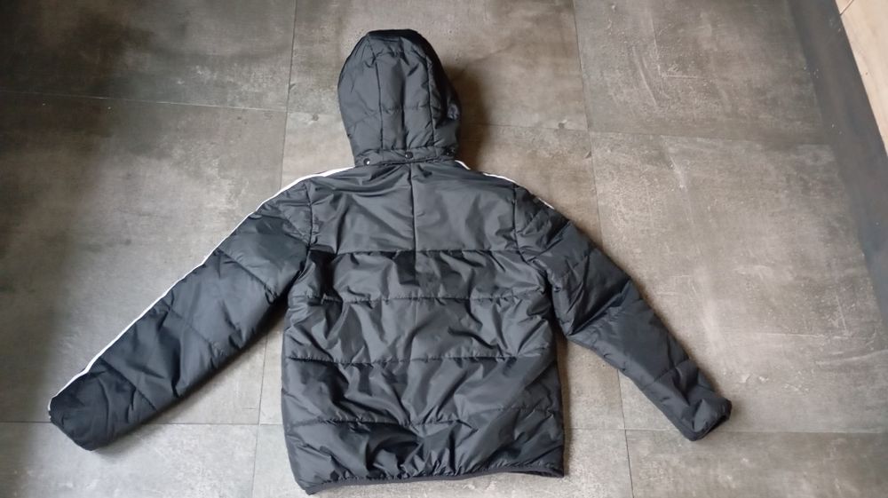 Яке Adidas 150cm с лека подплата