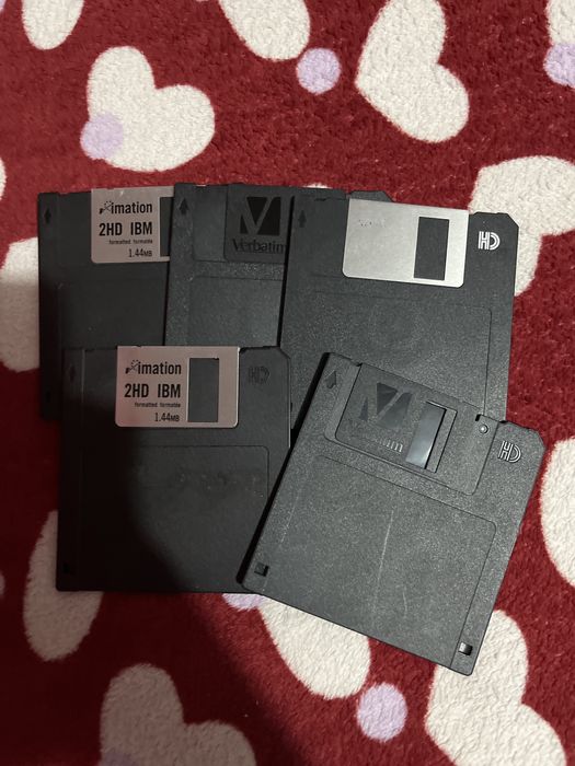 Lot 5 floppy diskuri 1.44 MB