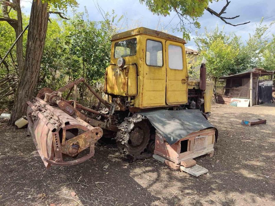 Трактор Болгар