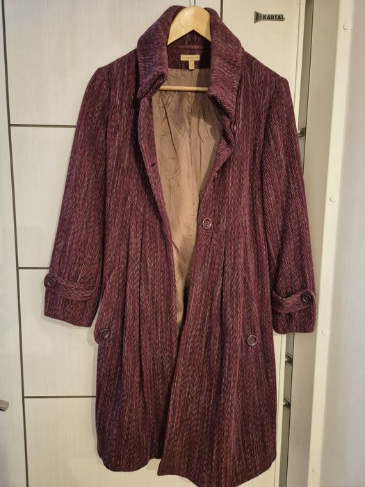 Дамско зимно палто Capasca 100% вълна