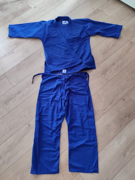 Кимоно, новое, 130см, на возраст от 10-15 лет