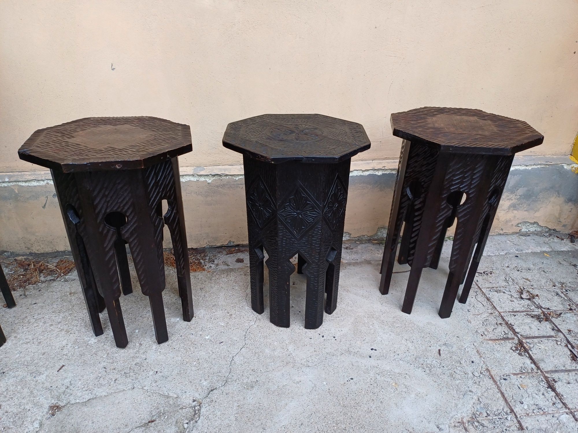 Mobilier vechi romanesc