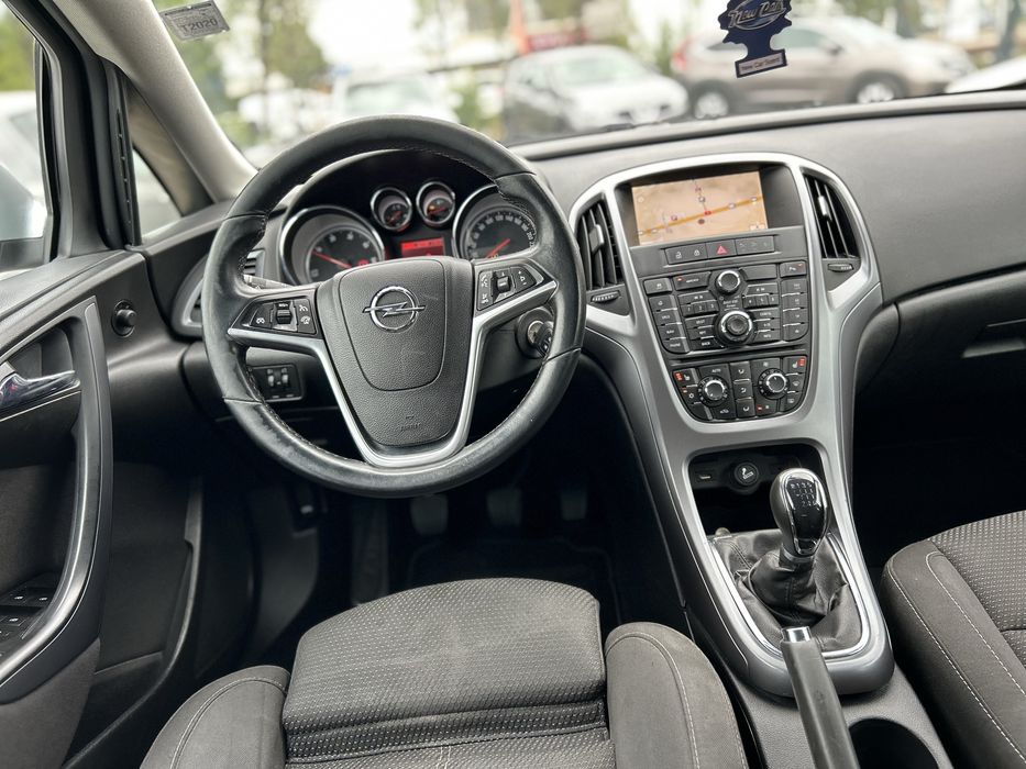 Opel Astra 2015, euro 6, 1.6cdti, distributie schimbata, rate,garantie