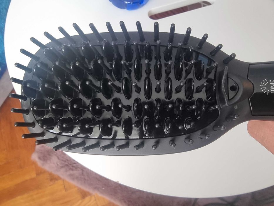 Perie de indreptat parul Rowenta CF5712