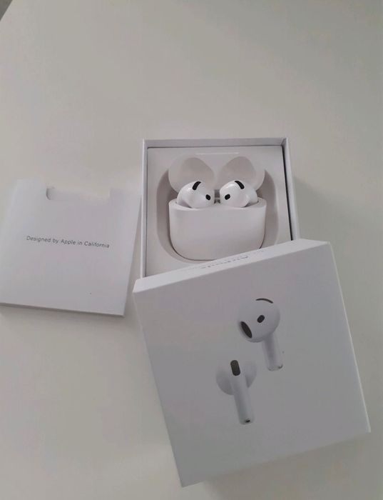Apple AirPods 4 originale - Noi sigilate cu factura