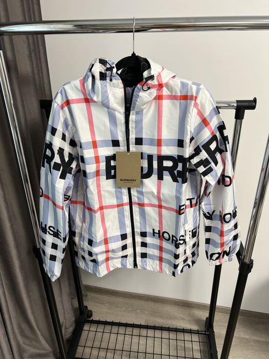 Geaca BURBERRY super calitate