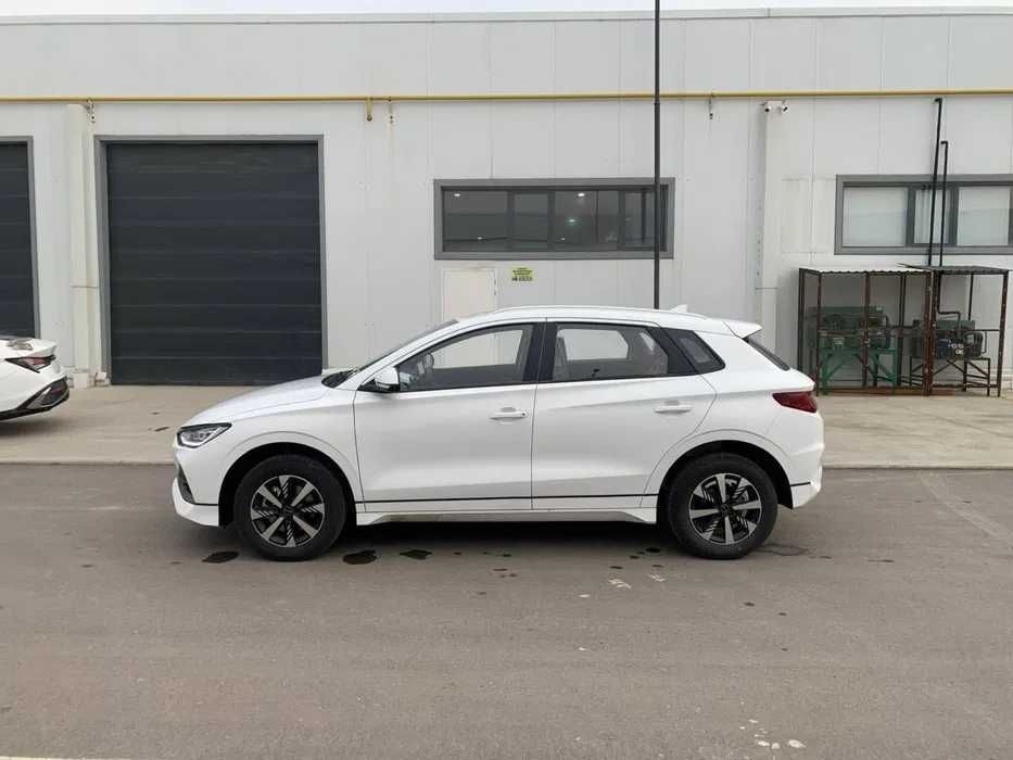 Byd   E2    2025