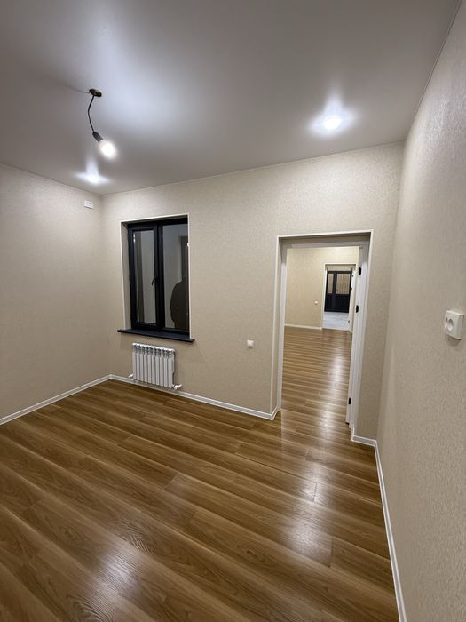 Сергели дом продается 1 сотка, 2 комнаты