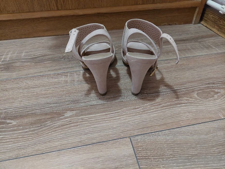 Pantofi pentru dame, marimea 37