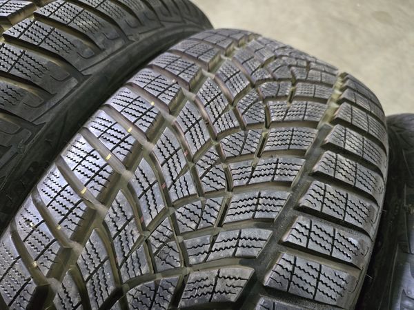 295/40/20//255/45/20 GOODYEAR