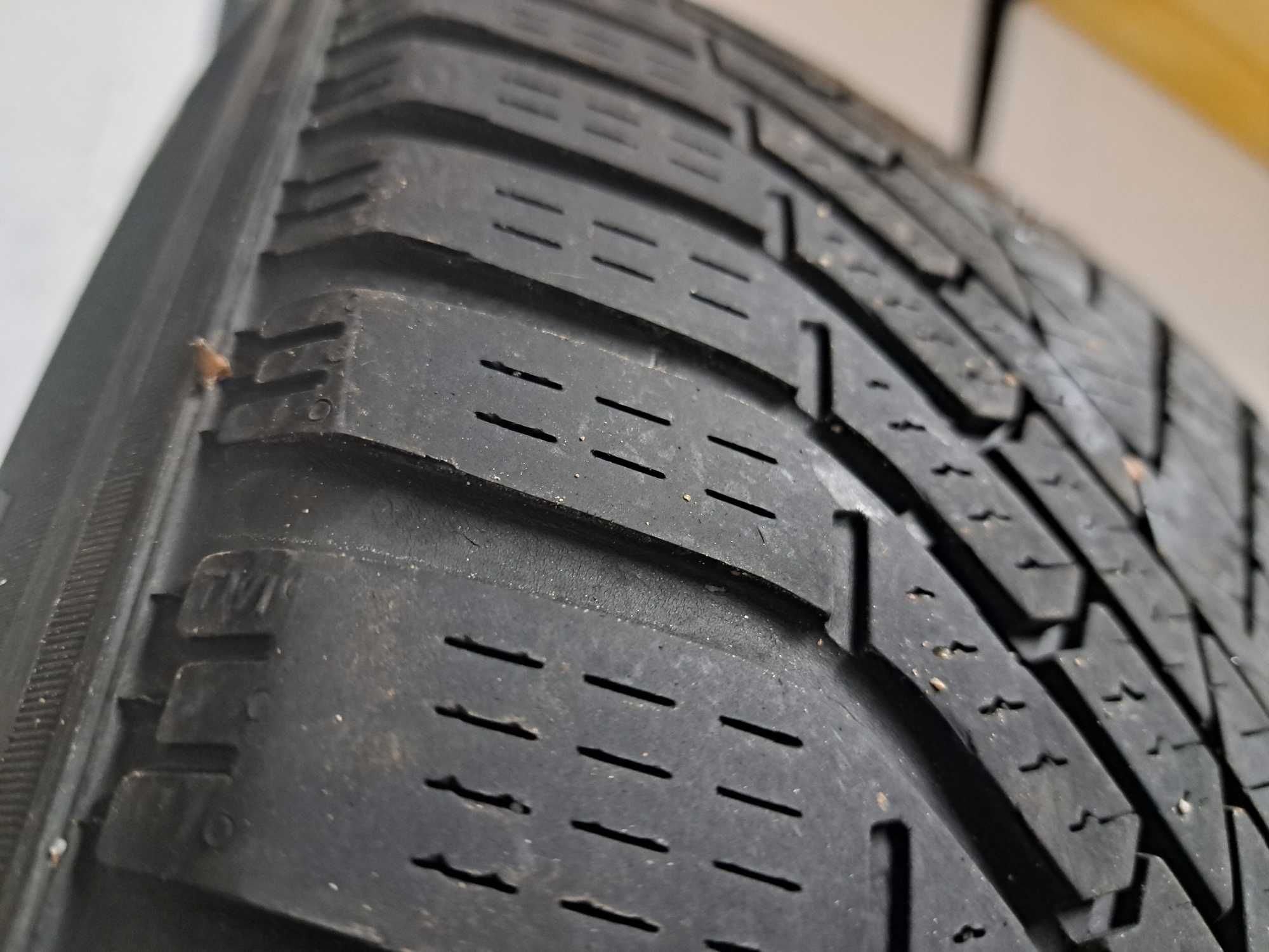 4 бр. Зимни Гуми PIRELLI 235/60R18 107H XL S-WNT2