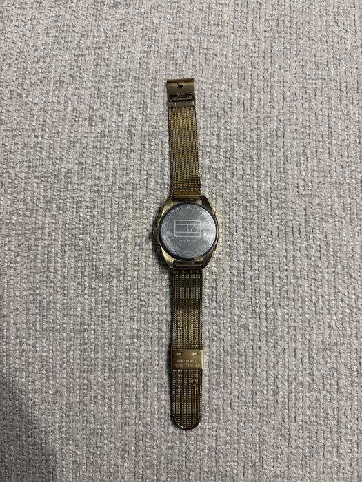 Vand ceas Tommy auriu