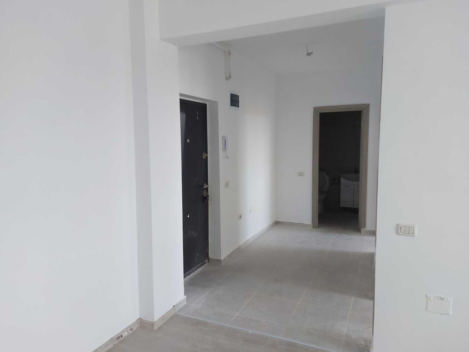 Inchiriez ap 2 c Nemobilat cu centrala term proprie,A.C+loc de parcare