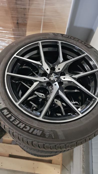 Jante Peugeot 3008 225 55 R18 cu anvelope de iarna