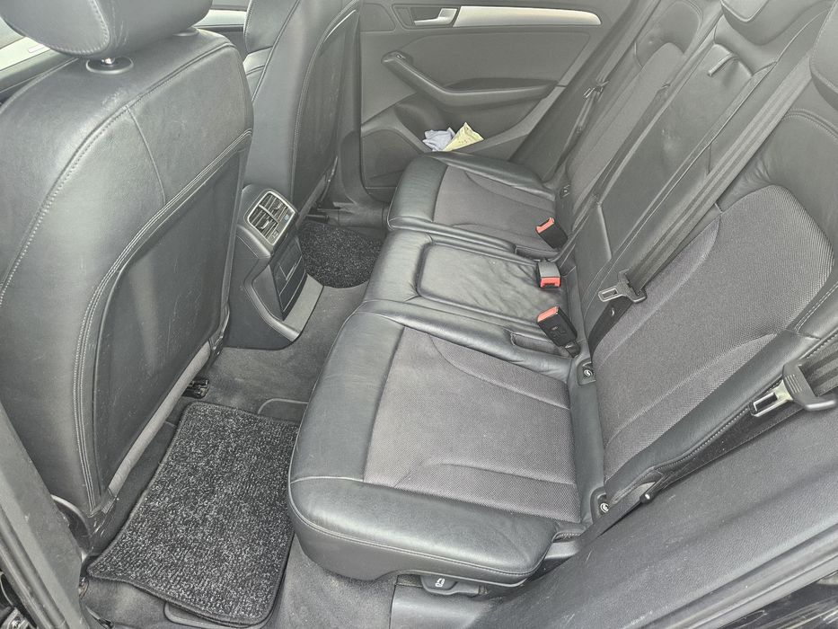 Vând Audi Q5 an 2014