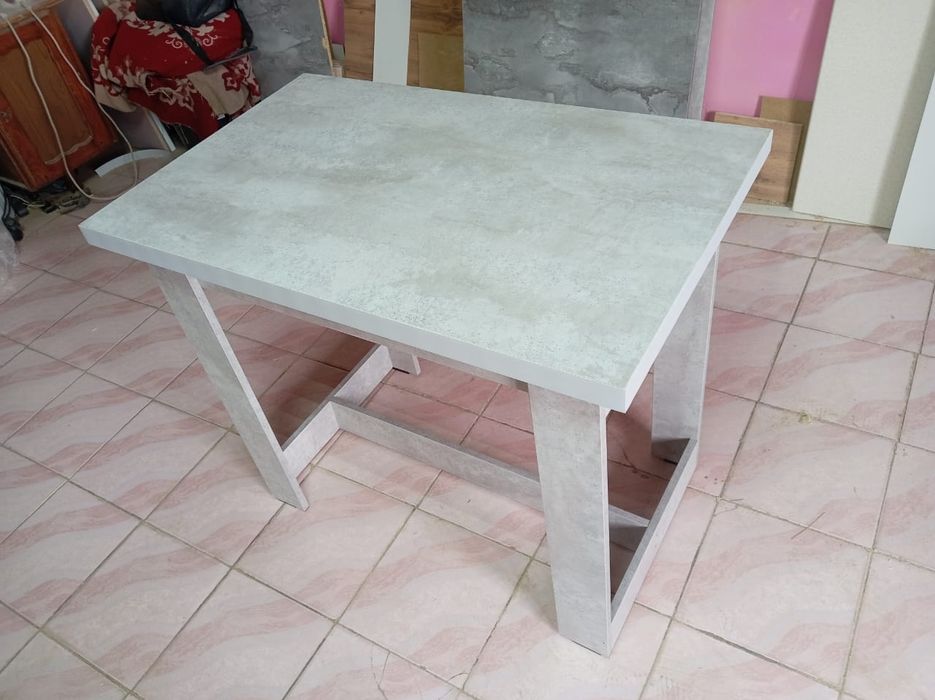 Новый кухонный стол