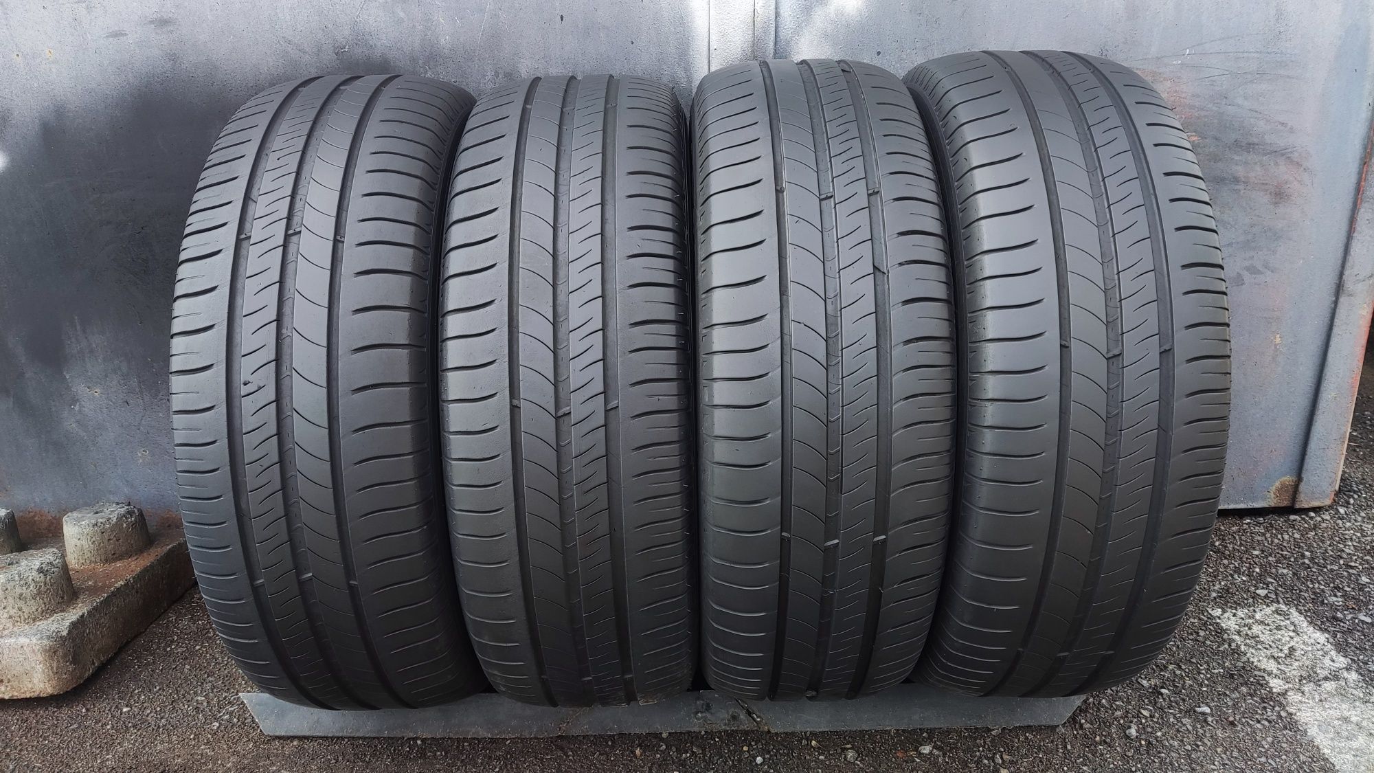 4бр. летни гуми 205/60/16 Michelin Energy Saver+  dot21
dot21
6.5mm