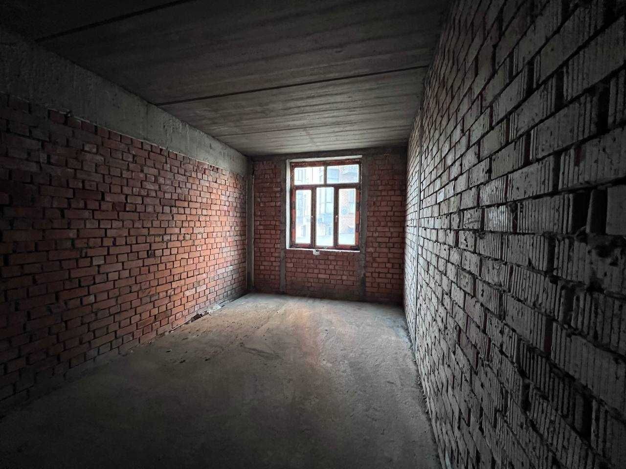 Срочно продаю 3/1/8 улица Паркент . дом 239. Площадь 101м2"