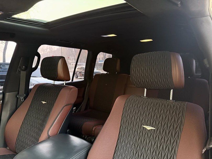 В продаже новый Toyota Land Cruiser 200