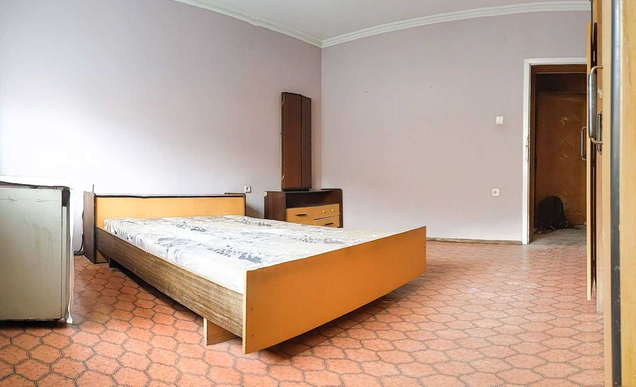 Продава се Четиристаен апартамент в Петрич - 165 кв.м за 600 €/кв.м - Снимка #3
